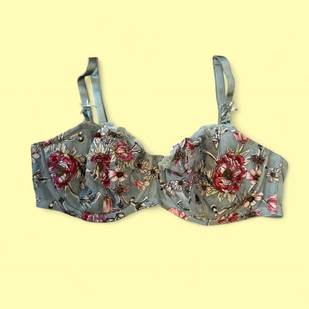 NWOT Victoria’s Secret Dream Angels Bra